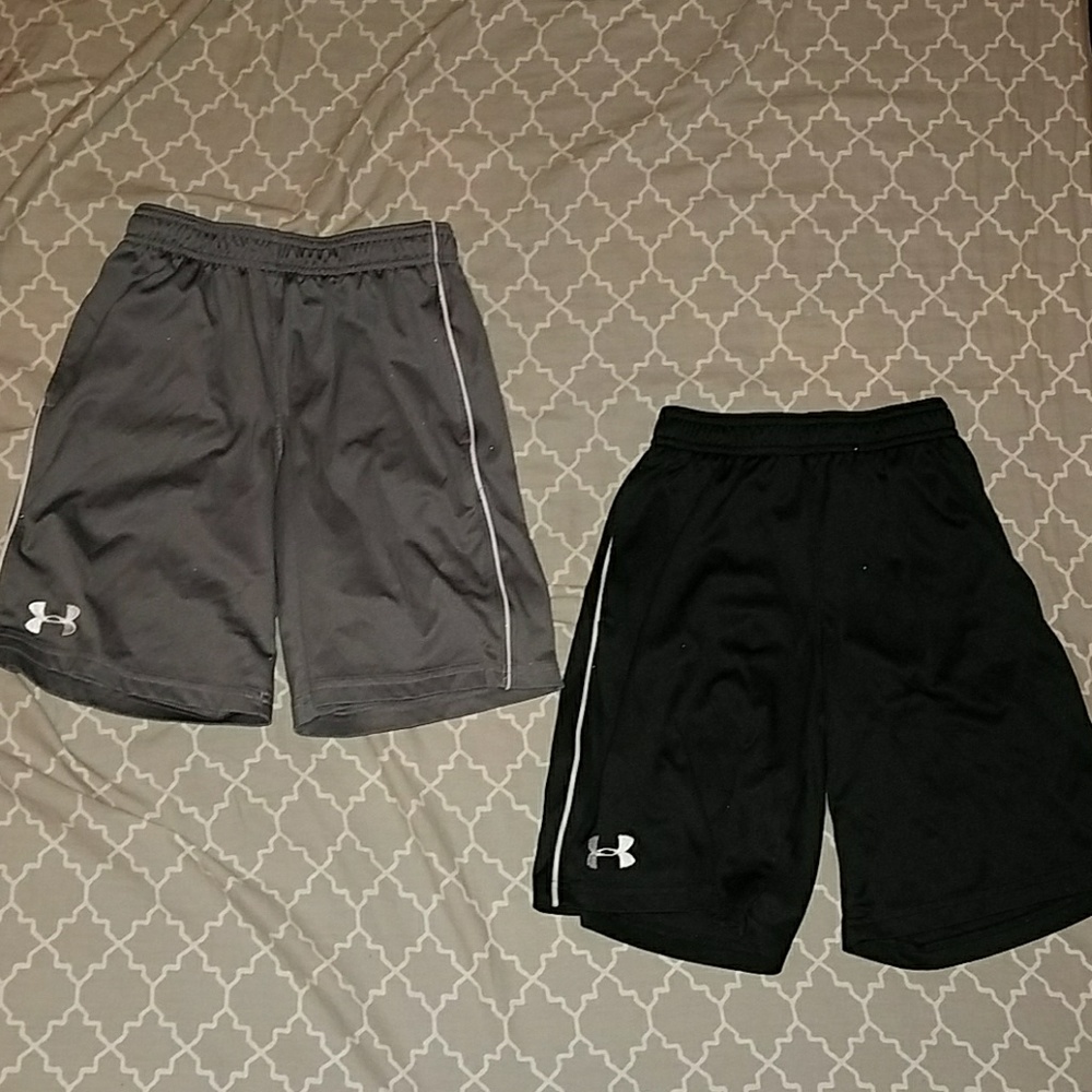 Girls Gray and black basketball shorts